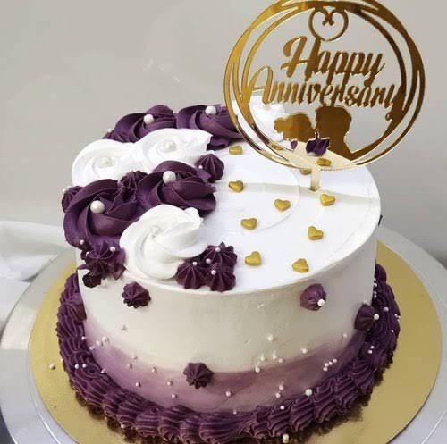 Designer Anniversary Cake