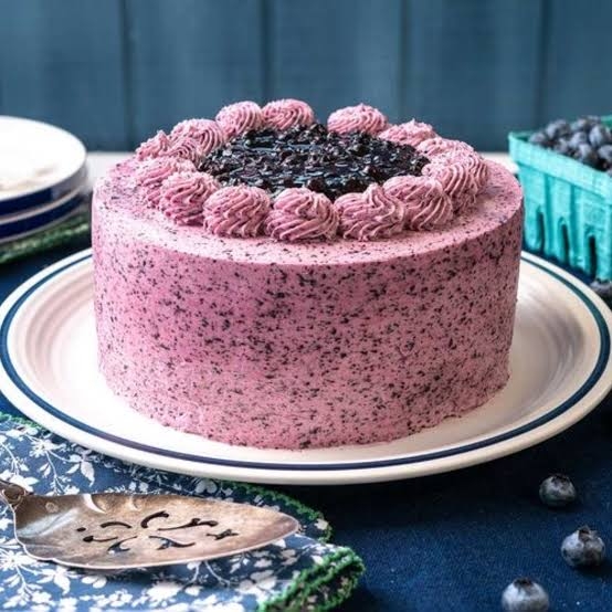 Blueberry Cake With Oreo Topping