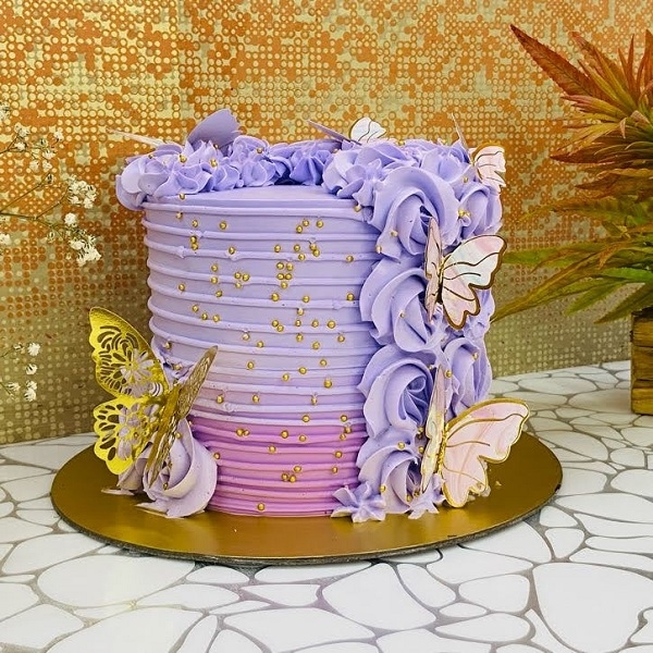 Purple Pillar Cake with Butterfly (in Pineapple Flavour)