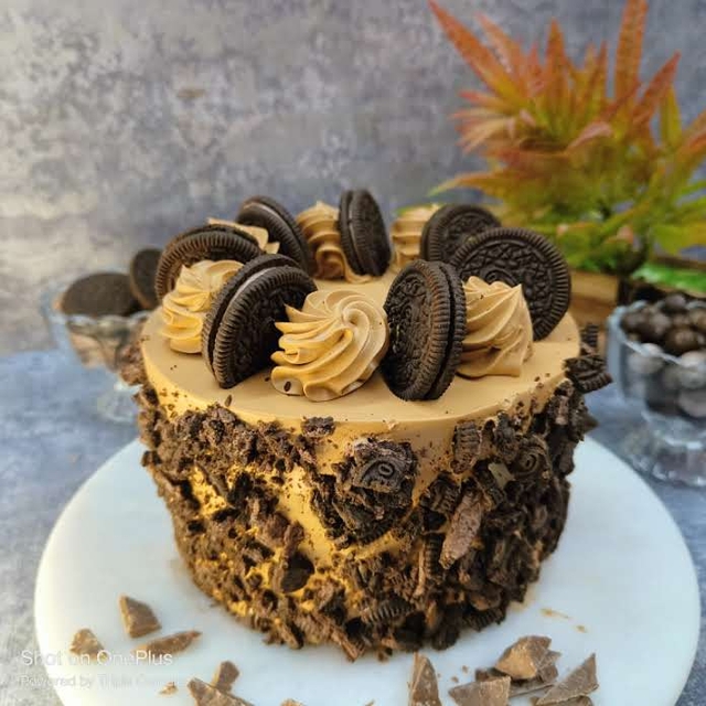 Chocolate Oreo Cake with Oreo Frosting