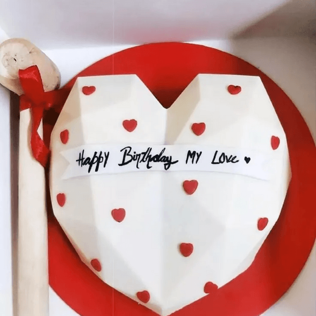 Valentine's Pinata cake