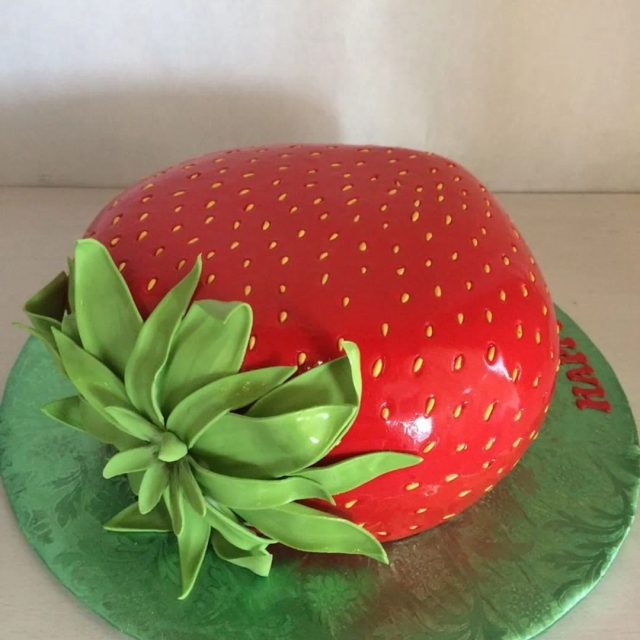 Fresh strawberry cake