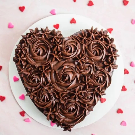 Heart shape chocolate cake