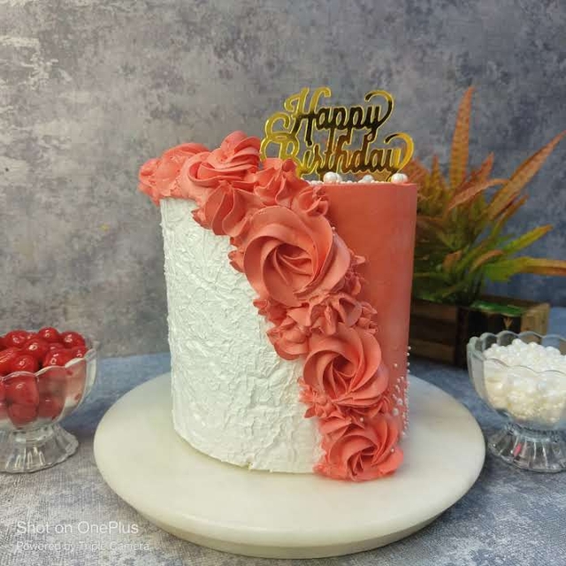 Two Shade Pillar Cake