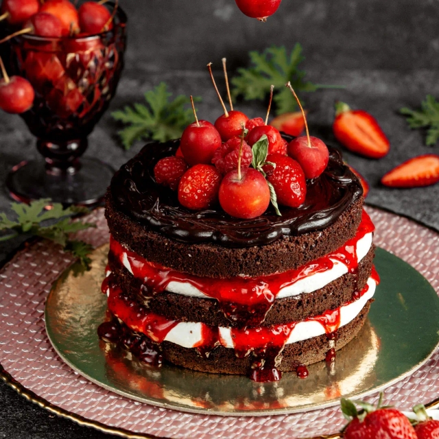 Chocolate Strawberry Cake