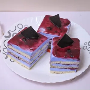 Blue Berry Punch pastry