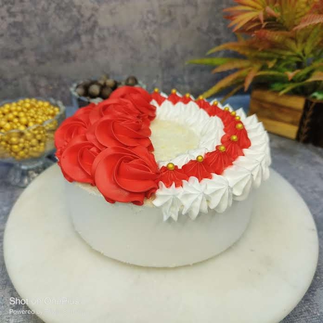 Red Flower Pineapple Cake