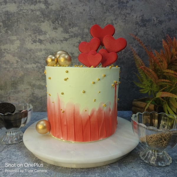 Pillar Cake For Your Love One