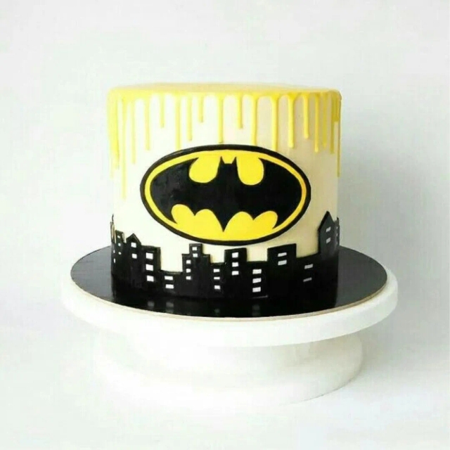 Vanilla Batman Cake