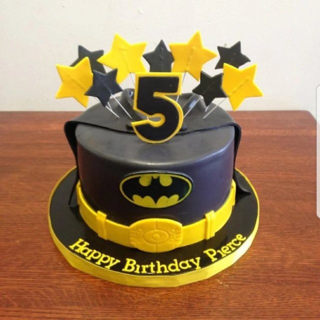 Fondant Batman Cake with Stars